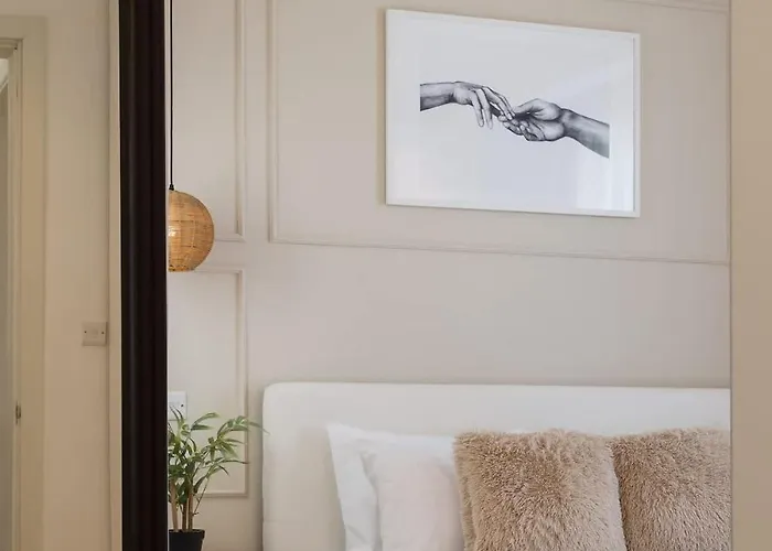 Penthouse Private Pool & Sea Views * Pembroke