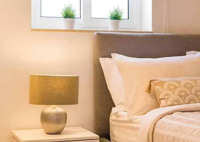 Penthouse Private Pool & Sea Views Lägenhet Pembroke